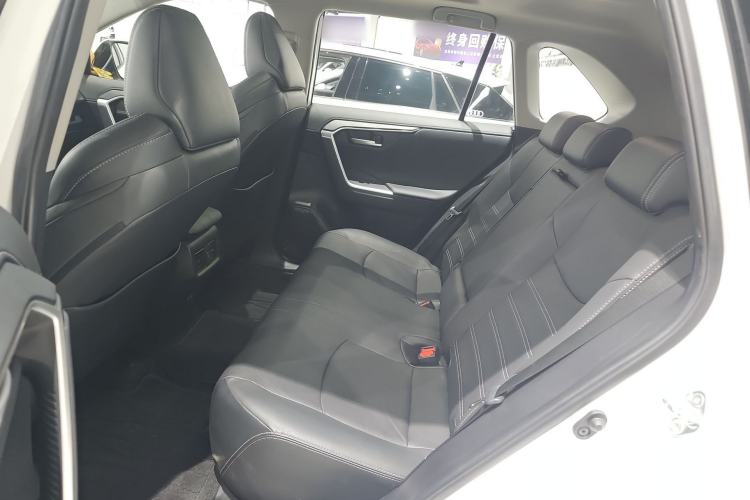 Used Toyota Wildlander 2023 2.0L CVT Four-Wheel Drive Luxury PLUS Edition Left Rear Seat