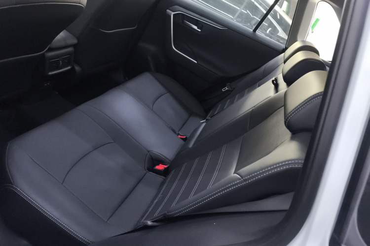 Used Toyota Wildlander 2023 2.0L CVT Four-Wheel Drive Luxury PLUS Edition Left Rear Seat