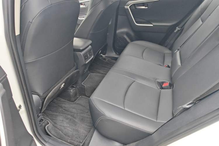 Used Toyota Wildlander 2023 2.0L CVT Two-Wheel Drive Leading Edition Left Rear Seat