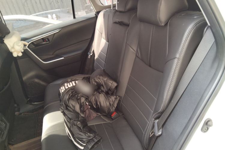 Used Toyota Wildlander 2023 2.0L CVT Two-Wheel Drive Leading Edition Left Rear Seat