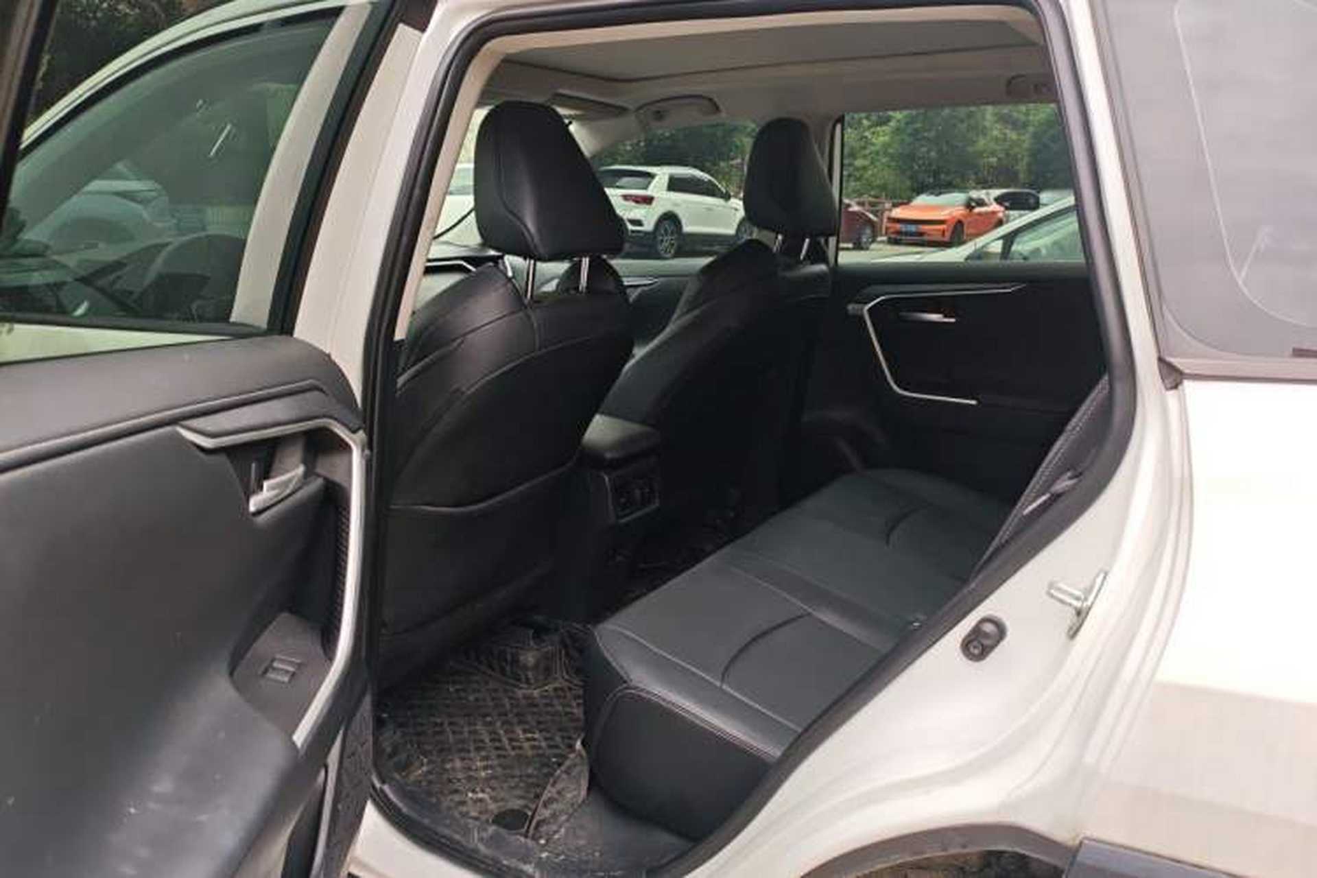 Used Toyota Wildlander 2023 2.0L CVT Two-Wheel Drive Luxury PLUS Edition Left Rear Seat