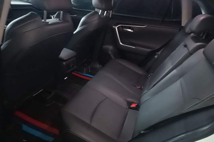 Used Toyota Wildlander 2023 2.0L CVT Two-Wheel Drive Urban Edition Left Rear Seat
