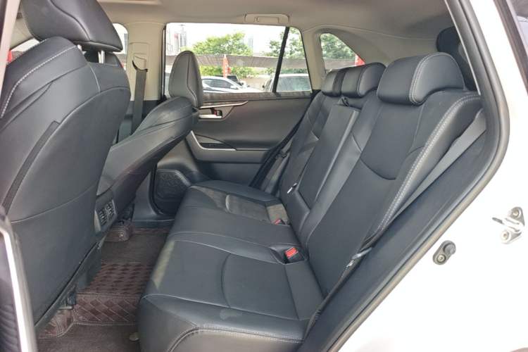Used Toyota Wildlander 2023 2.0L CVT Two-Wheel Drive Urban Edition Left Rear Seat