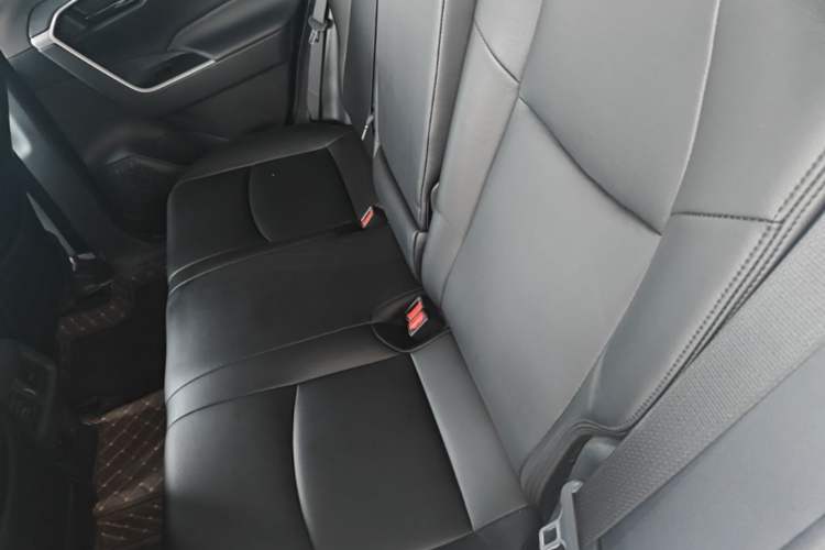 Used Toyota Wildlander 2023 2.0L CVT Two-Wheel Drive Leading Edition Left Rear Seat