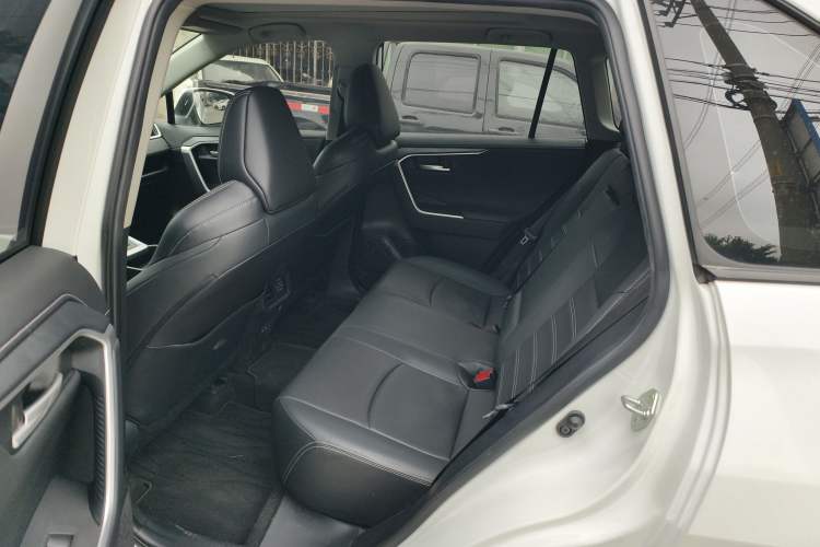 Used Toyota Wildlander 2023 2.0L CVT Four-Wheel Drive Luxury PLUS Edition Left Rear Seat