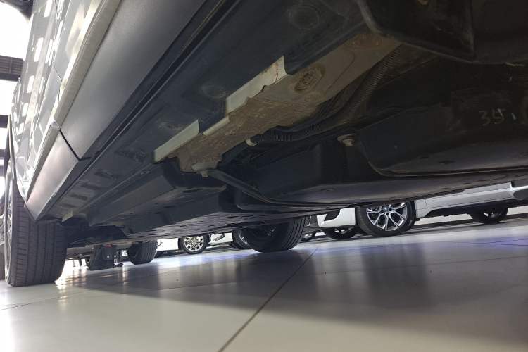 Used Toyota Wildlander 2023 Dual-Motor 2.5L E-CVT Four-Wheel Drive Prestige Edition Left Side Sill