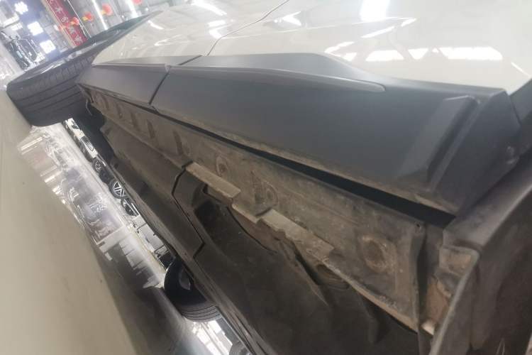 Used Toyota Wildlander 2023 2.0L CVT Two-Wheel Drive Leading Edition Left Side Sill