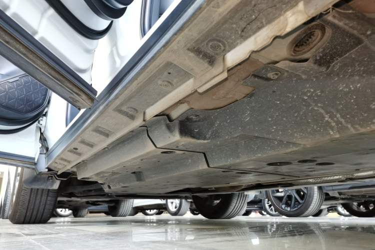 Used Toyota Wildlander 2023 2.0L CVT Two-Wheel Drive Urban Edition Left Side Sill