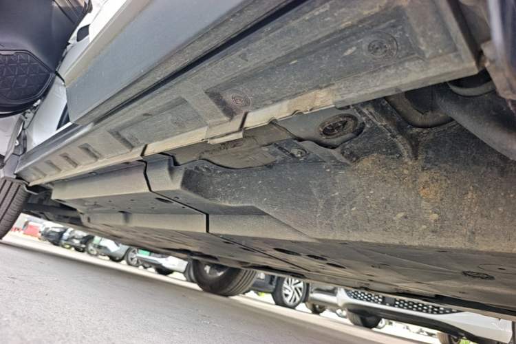 Used Toyota Wildlander 2023 2.0L CVT Two-Wheel Drive Urban Edition Left Side Sill