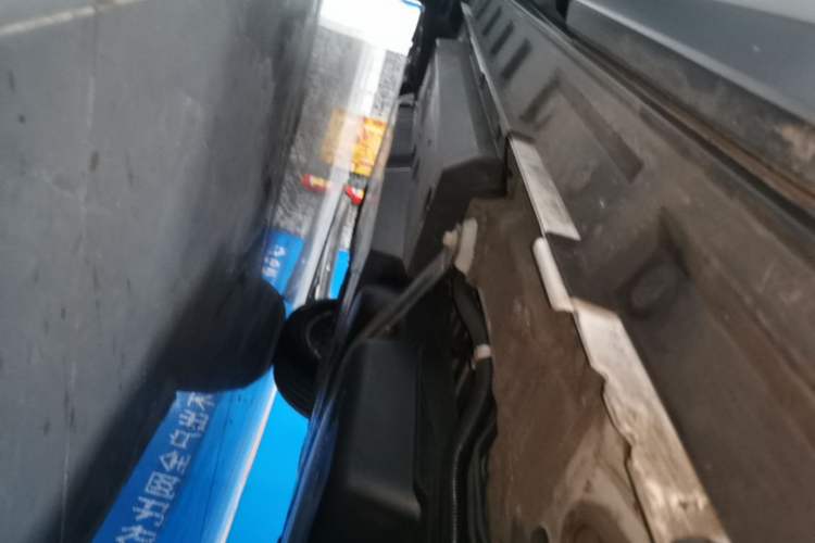Used Toyota Wildlander 2023 Dual-Motor 2.5L E-CVT Four-Wheel Drive Prestige Edition Left Side Sill