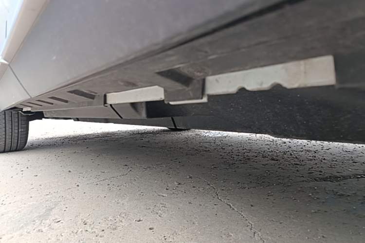Used Toyota Wildlander 2023 2.0L CVT Four-Wheel Drive Luxury PLUS Edition Left Side Sill