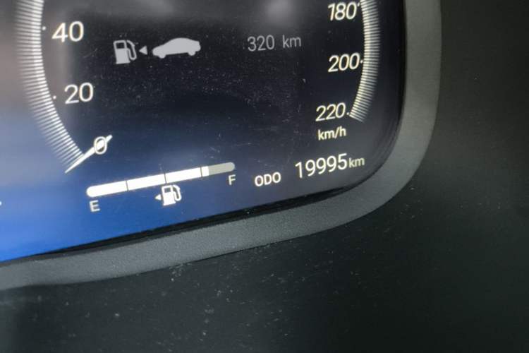 Used Toyota Wildlander 2023 2.0L CVT Two-Wheel Drive Luxury PLUS Edition Odometer Close Up