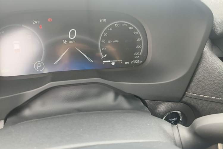 Used Toyota Wildlander 2023 Dual-Motor 2.5L E-CVT Four-Wheel Drive Prestige Edition Odometer Close Up