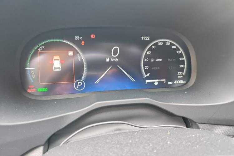Used Toyota Wildlander 2023 Dual-Motor 2.5L E-CVT Two-Wheel Drive Luxury PLUS Edition Odometer Close Up