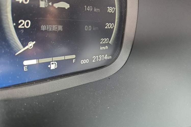 Used Toyota Wildlander 2023 Dual-Engine 2.5L E-CVT Two-Wheel Drive Urban Edition Odometer Close Up