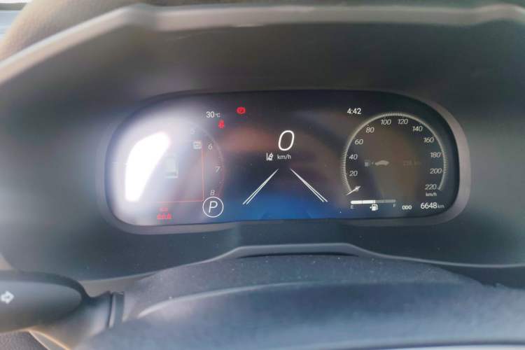Used Toyota Wildlander 2023 2.0L CVT Four-Wheel Drive Luxury PLUS Edition Odometer Close Up
