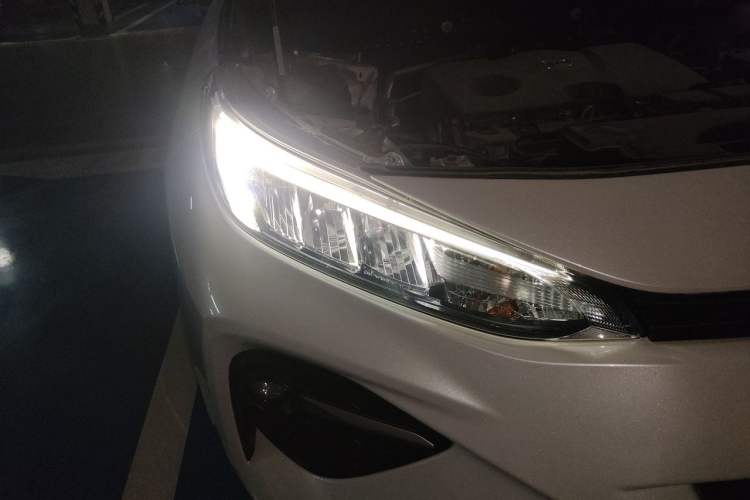Used Toyota Wildlander 2023 2.0L CVT Two-Wheel Drive Leading Edition Right Front Headlight