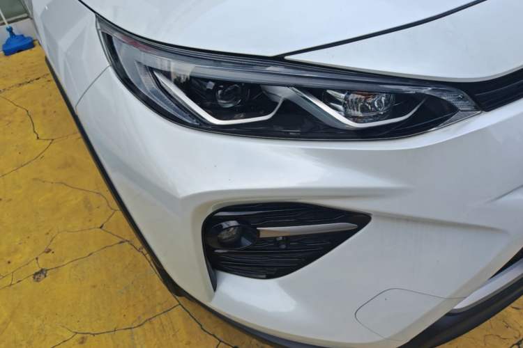 Used Toyota Wildlander 2023 2.0L CVT Four-Wheel Drive Luxury PLUS Edition Right Front Headlight