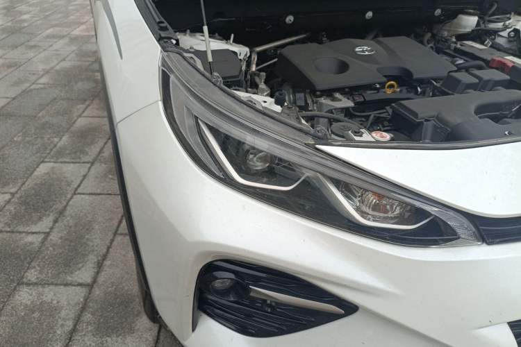 Used Toyota Wildlander 2023 2.0L CVT Two-Wheel Drive Luxury PLUS Edition Right Front Headlight