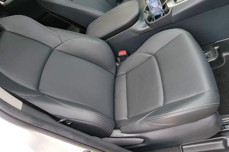 Used Toyota Wildlander 2023 2.0L CVT Two-Wheel Drive Urban Edition Right Front Seat