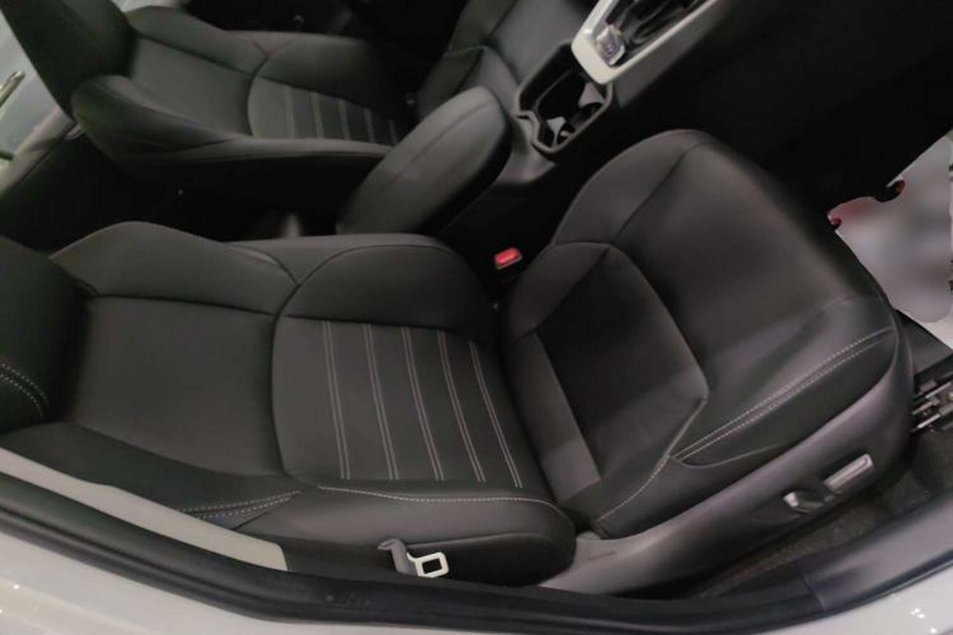 Used Toyota Wildlander 2023 2.0L CVT Four-Wheel Drive Luxury PLUS Edition Right Front Seat