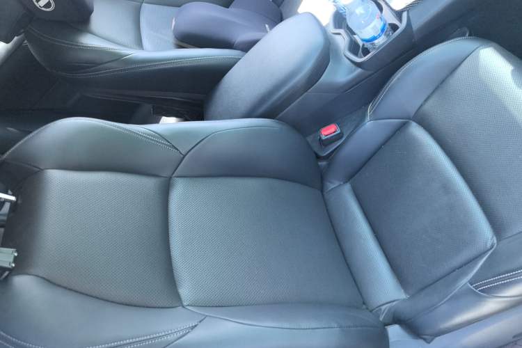 Used Toyota Wildlander 2023 2.0L CVT Two-Wheel Drive Leading Edition Right Front Seat