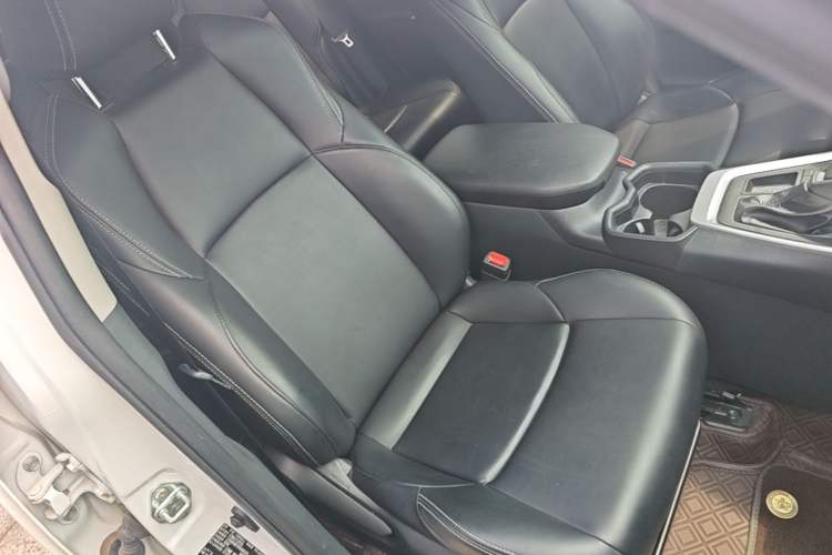 Used Toyota Wildlander 2023 2.0L CVT Two-Wheel Drive Leading Edition Right Front Seat