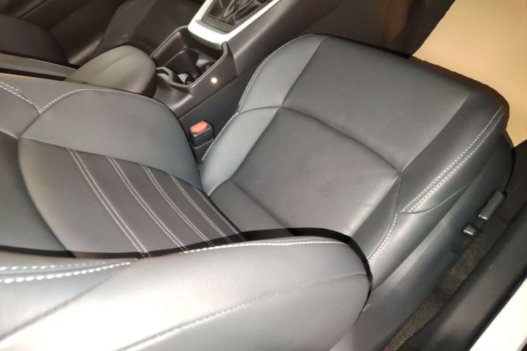 Used Toyota Wildlander 2023 2.0L CVT Four-Wheel Drive Luxury PLUS Edition Right Front Seat