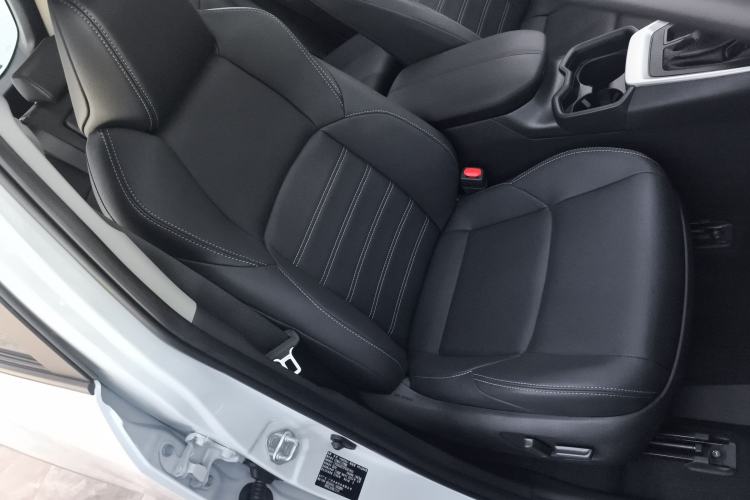 Used Toyota Wildlander 2023 2.0L CVT Four-Wheel Drive Luxury PLUS Edition Right Front Seat