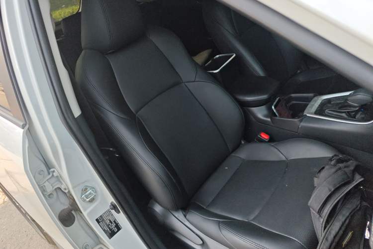Used Toyota Wildlander 2023 2.0L CVT Two-Wheel Drive Leading Edition Right Front Seat