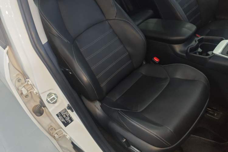 Used Toyota Wildlander 2023 2.0L CVT Four-Wheel Drive Luxury PLUS Edition Right Front Seat