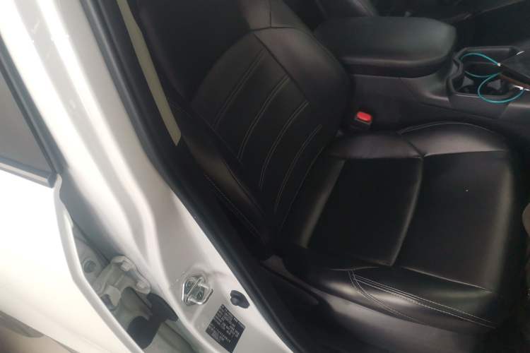 Used Toyota Wildlander 2023 2.0L CVT Two-Wheel Drive Leading Edition Right Front Seat
