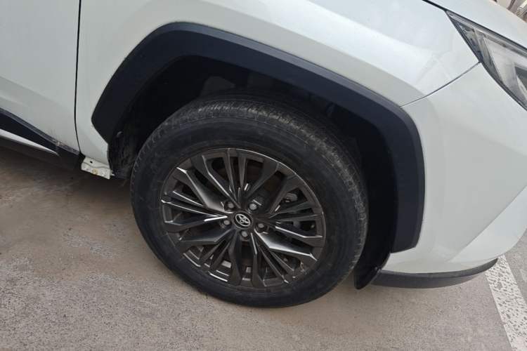 Used Toyota Wildlander 2023 2.0L CVT Four-Wheel Drive Luxury PLUS Edition Right Front Wheel Hub