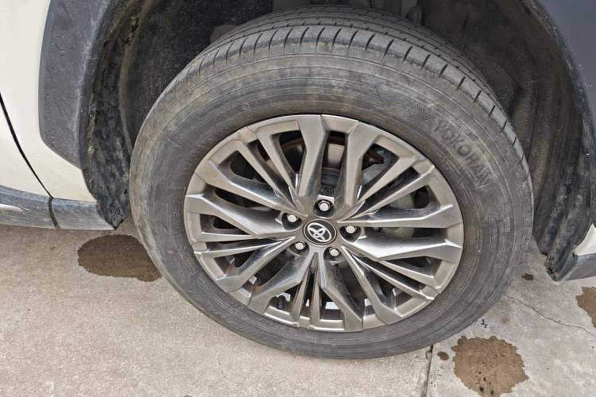 Used Toyota Wildlander 2023 2.0L CVT Two-Wheel Drive Luxury PLUS Edition Right Front Wheel Hub