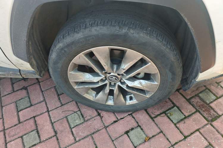 Used Toyota Wildlander 2023 2.0L CVT Two-Wheel Drive Leading Edition Right Front Wheel Hub
