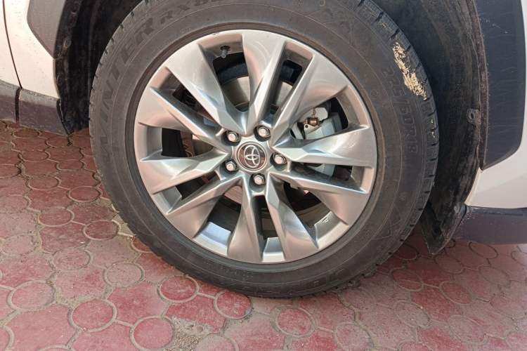 Used Toyota Wildlander 2023 2.0L CVT Two-Wheel Drive Leading Edition Right Front Wheel Hub