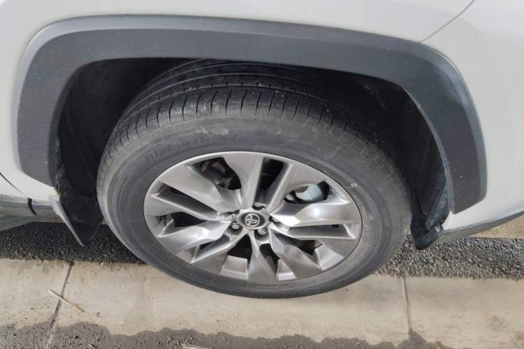 Used Toyota Wildlander 2023 2.0L CVT Two-Wheel Drive Leading Edition Right Front Wheel Hub