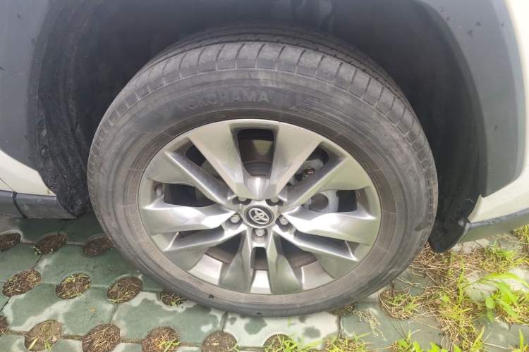 Used Toyota Wildlander 2023 2.0L CVT Two-Wheel Drive Leading Edition Right Front Wheel Hub