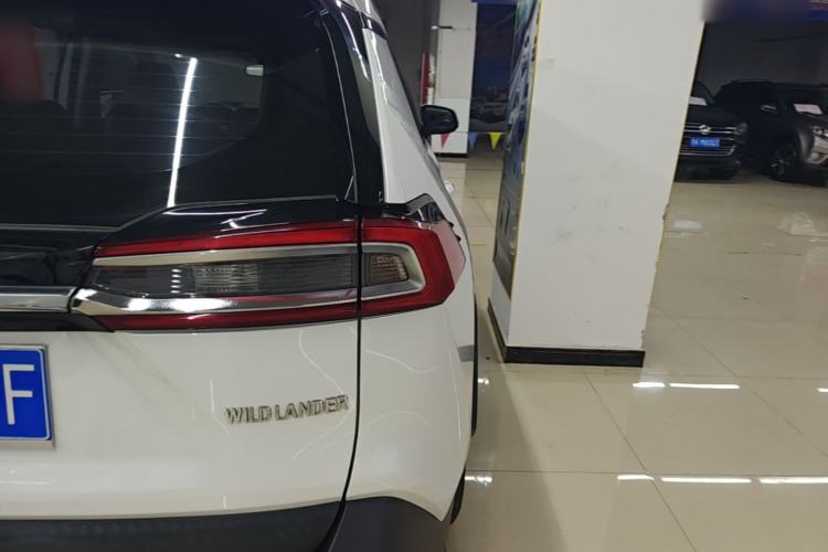 Used Toyota Wildlander 2023 2.0L CVT Two-Wheel Drive Luxury PLUS Edition Right Rear Taillight