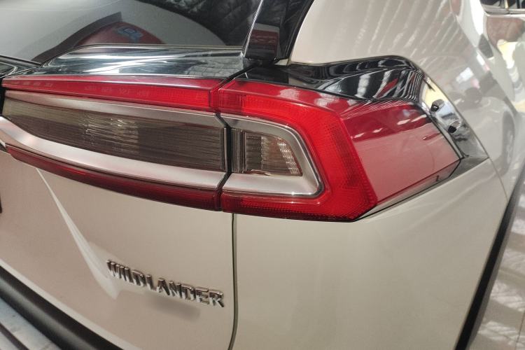 Used Toyota Wildlander 2023 2.0L CVT Four-Wheel Drive Luxury PLUS Edition Right Rear Taillight