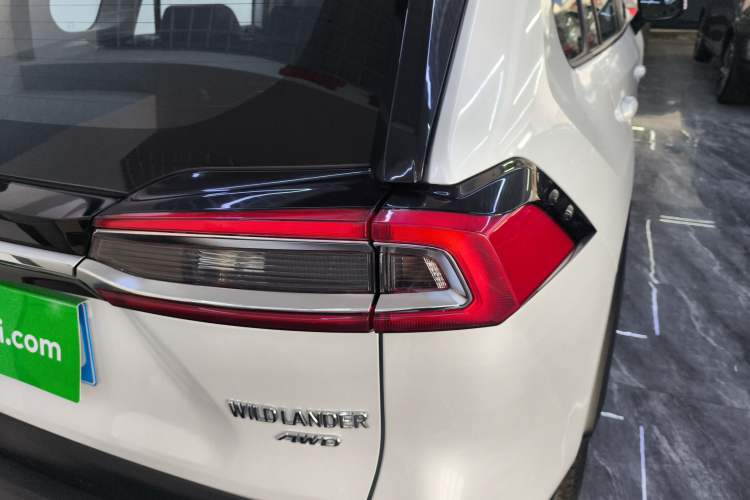 Used Toyota Wildlander 2023 2.0L CVT Four-Wheel Drive Luxury PLUS Edition Right Rear Taillight