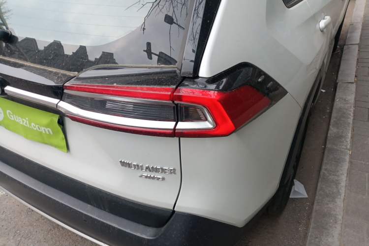 Used Toyota Wildlander 2023 2.0L CVT Four-Wheel Drive Luxury PLUS Edition Right Rear Taillight