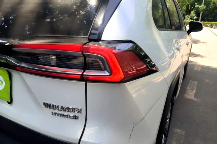 Used Toyota Wildlander 2023 Dual-Motor 2.5L E-CVT Two-Wheel Drive Luxury PLUS Edition Right Rear Taillight