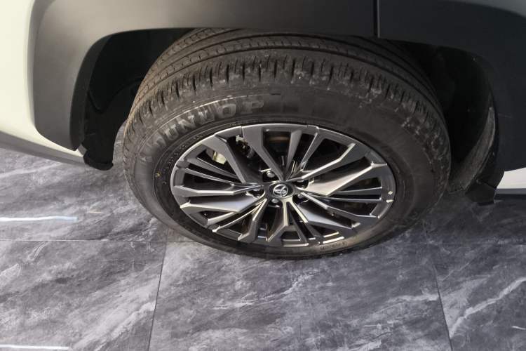 Used Toyota Wildlander 2023 2.0L CVT Four-Wheel Drive Luxury PLUS Edition Right Rear Wheel Hub
