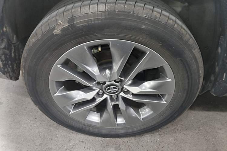 Used Toyota Wildlander 2023 2.0L CVT Two-Wheel Drive Leading Edition Right Rear Wheel Hub