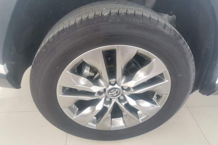 Used Toyota Wildlander 2023 2.0L CVT Two-Wheel Drive Leading Edition Right Rear Wheel Hub
