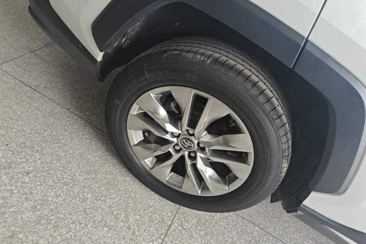 Used Toyota Wildlander 2023 2.0L CVT Two-Wheel Drive Leading Edition Right Rear Wheel Hub