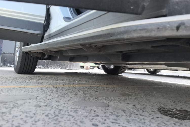 Used Toyota Wildlander 2023 2.0L CVT Two-Wheel Drive Leading Edition Right Side Sill