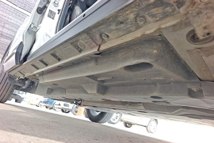 Used Toyota Wildlander 2023 2.0L CVT Two-Wheel Drive Urban Edition Right Side Sill