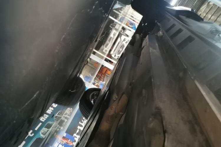 Used Toyota Wildlander 2023 Dual-Motor 2.5L E-CVT Four-Wheel Drive Prestige Edition Right Side Sill